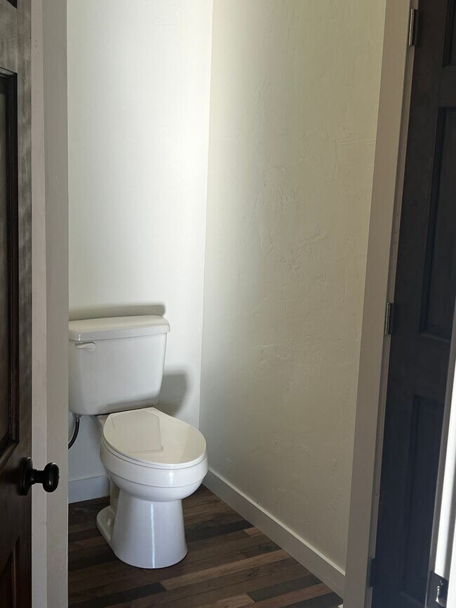 Building Photo - SAM 1718