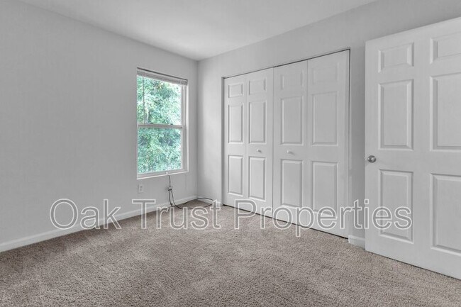 Building Photo - 1402 Camp Rd