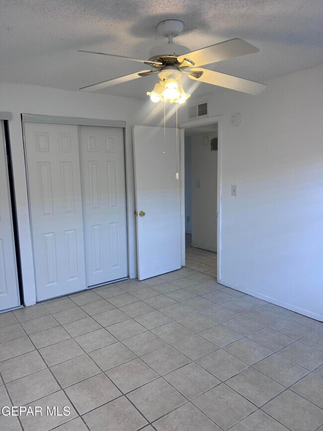 Building Photo - 11244 Wharf Cove Dr