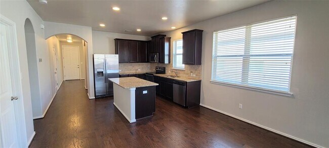 Building Photo - 412 Drystone Trail