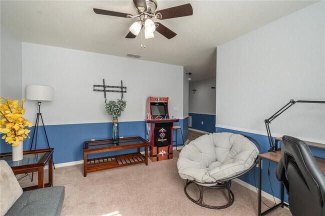 Building Photo - 501 Interlock St