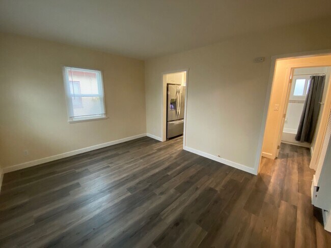 Building Photo - Renovated Lawndale home for rent