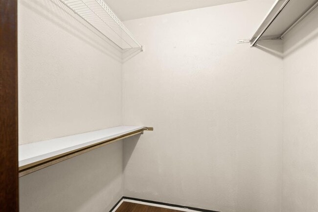 Building Photo - 10703 Parkfield Dr