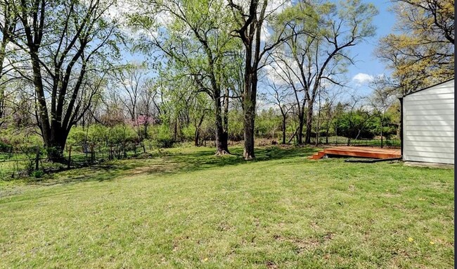 Building Photo - Beautifully remodeled 4-bedroom, 2-bath ho...