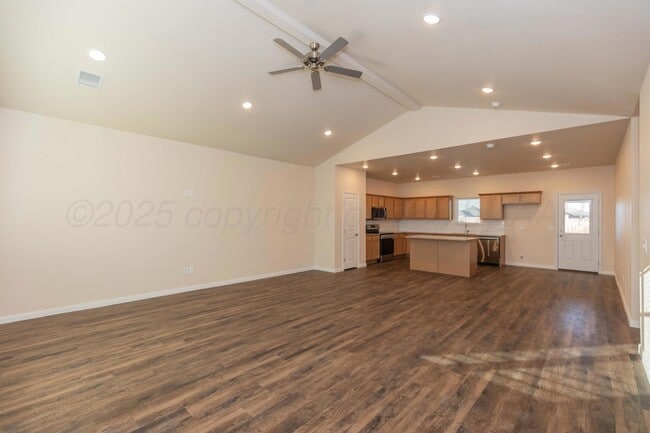 Building Photo - 7605 Beck Dr