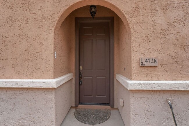 Building Photo - 4728 W Carson Rd