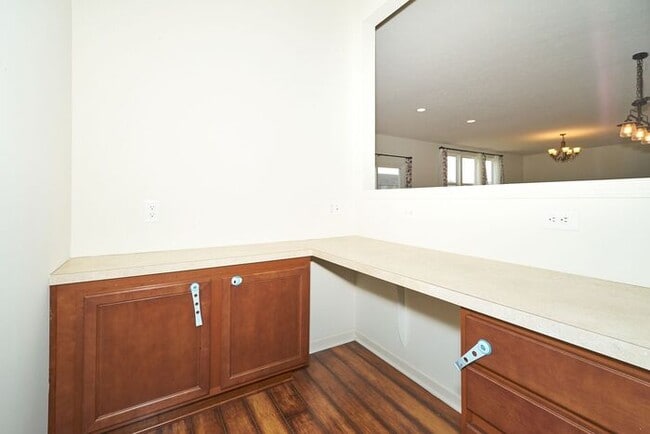 Building Photo - 4 Bedroom With Finished Basement in Westfield!