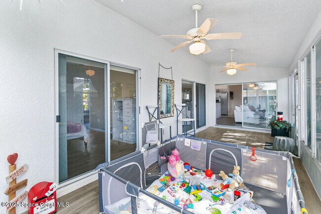 Building Photo - 4243 Pondapple Dr