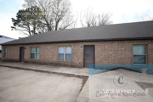 Primary Photo - 1209 Warren St