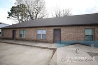 Building Photo - 1209 Warren St