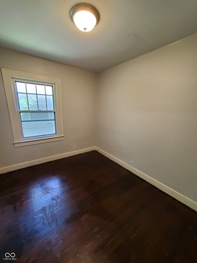 Building Photo - 136 S Johnson Ave