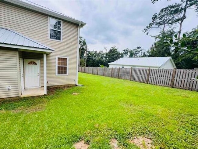 Building Photo - 924 Ashburn Dr