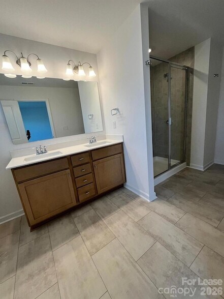 Building Photo - 2690 Yeager Dr NW