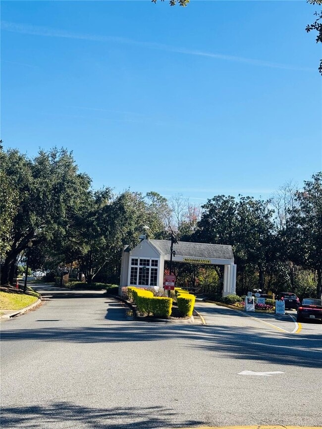 Building Photo - 2586 Grand Central Pkwy