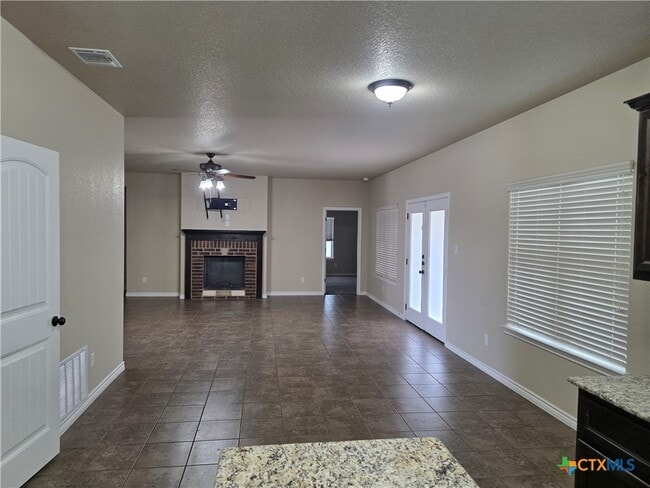 Building Photo - 1713 Risen Star Ln