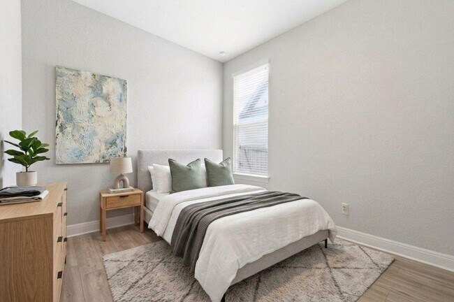 Building Photo - 513 Barnhill Lp