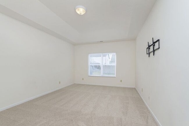 Building Photo - 3 Bedroom 2 Full Bath Ranch in Westfield in Popular Maple Knoll!