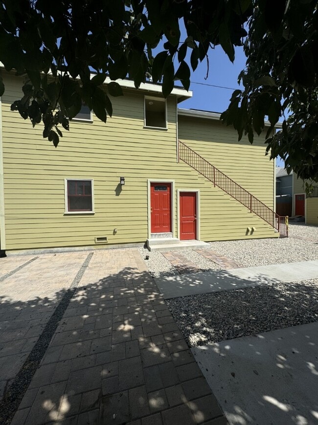 Building Photo - Brand New 2BR/1BA with Downtown LA Views i...