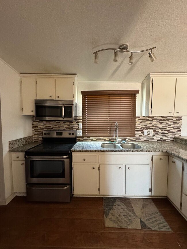 Building Photo - Acres on Acres!!!! With a Beautiful HOME!