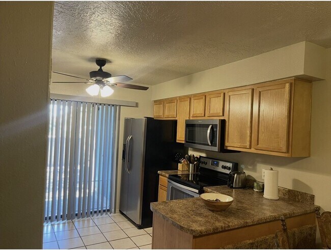 Building Photo - 12605 Copperwood Dr NE