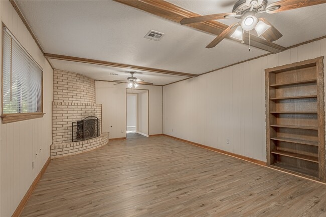 Building Photo - 2712 Chimney Rock Rd