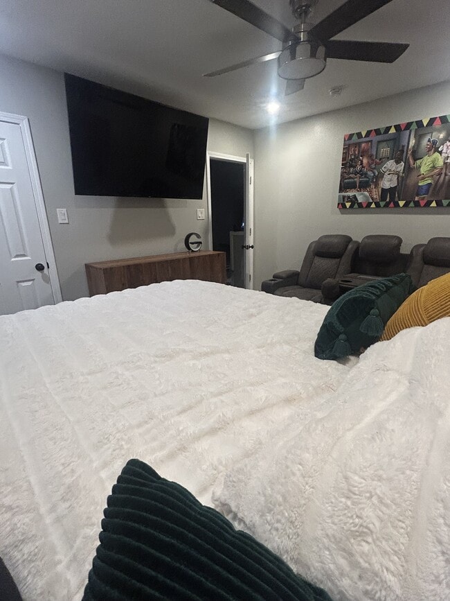 Building Photo - 1610 14th St