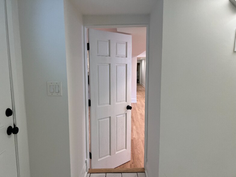 Building Photo - 2556 N Kedzie Blvd