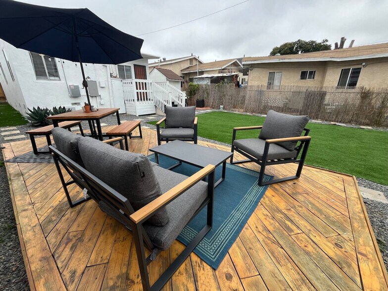 Building Photo - 2950 Franklin Ave