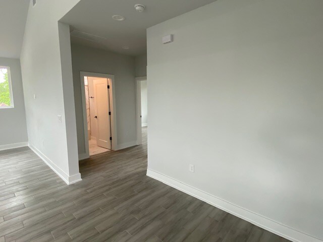 Building Photo - 1210 Deloney St