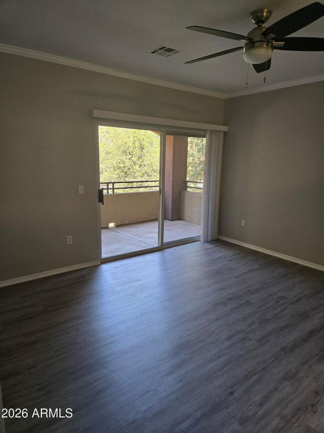 Building Photo - 5401 E Van Buren St