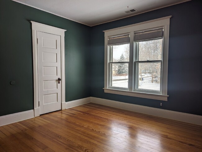 Building Photo - Charming Old Town Longmont Rental - 2bed +...