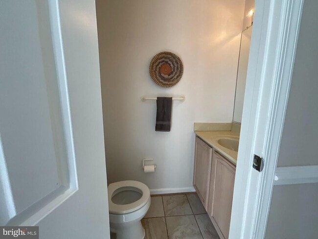 Building Photo - 1027 Travis Ln