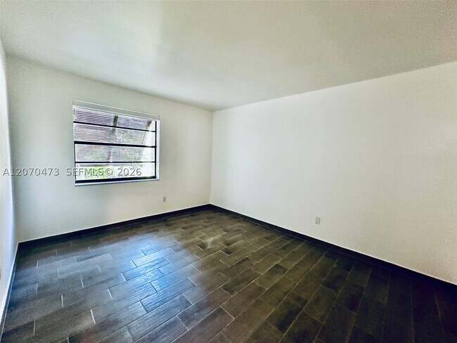 Building Photo - 7915 SW 86th St