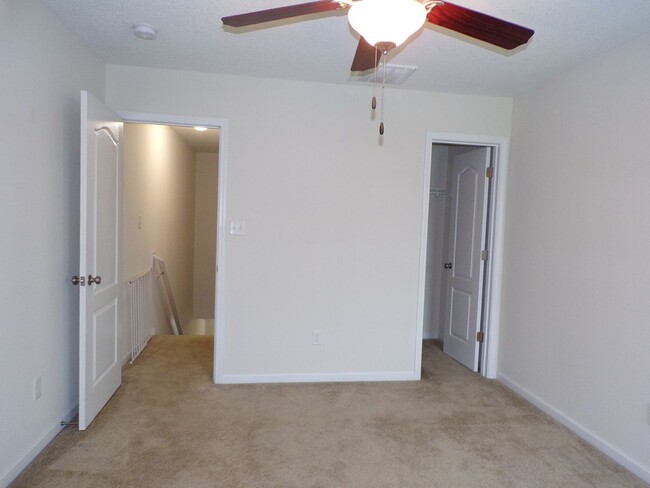 Building Photo - Two Bedroom Townhome located in the Burrou...