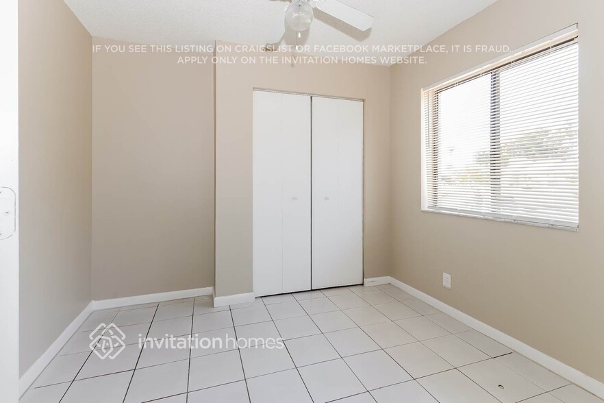 Building Photo - 5808 Strawberry Lakes Cir