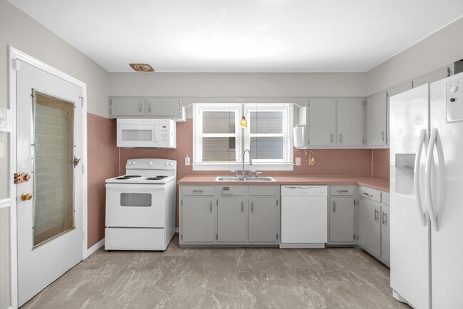 Building Photo - Cute 3 bedroom, 1 bathroom in High Point