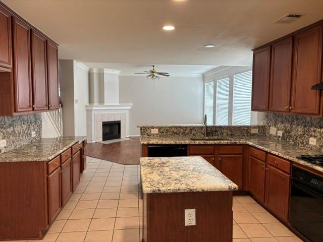 Building Photo - 2420 Cimmaron Dr