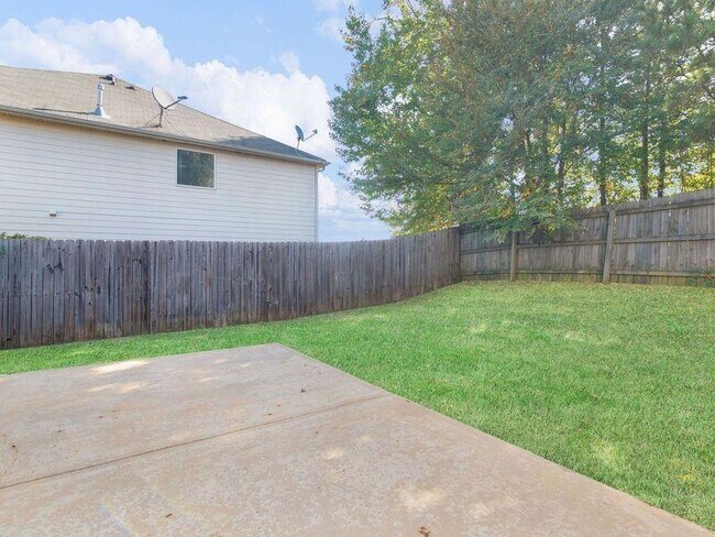 Building Photo - 2325 Braelin Loop