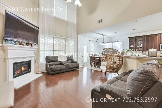 Building Photo - 1603 Waters Edge Dr