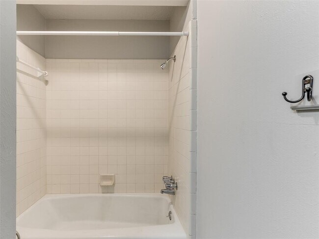 Building Photo - 1426 Pheasant Run Ct