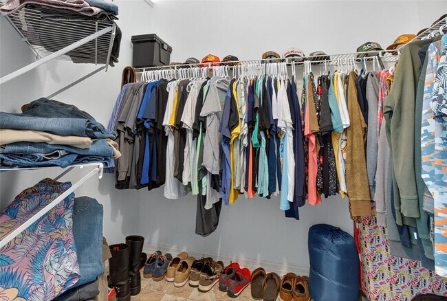 Building Photo - 8841 Kipling Ave