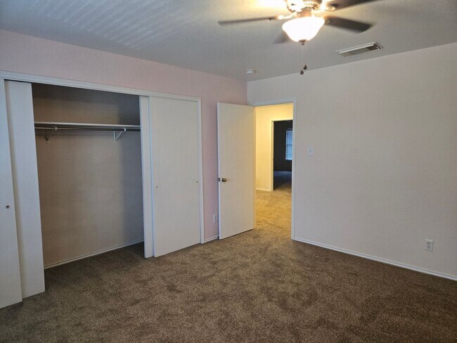 Building Photo - 5022 Coral Flounder