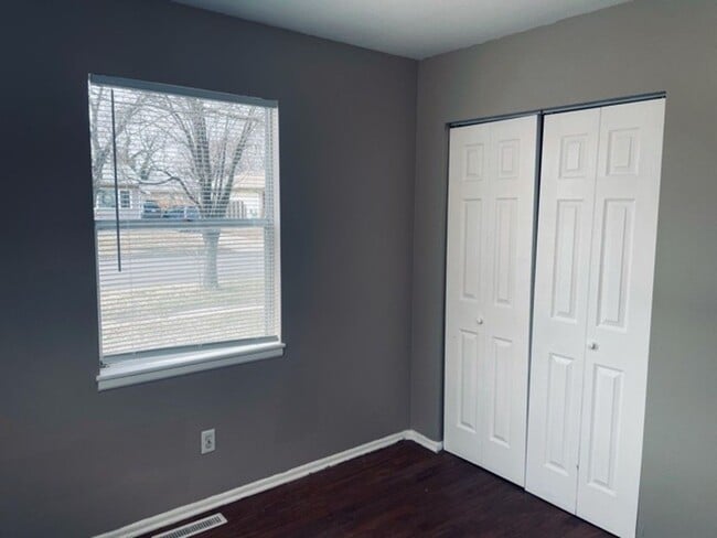 Building Photo - 3024 S St Paul St