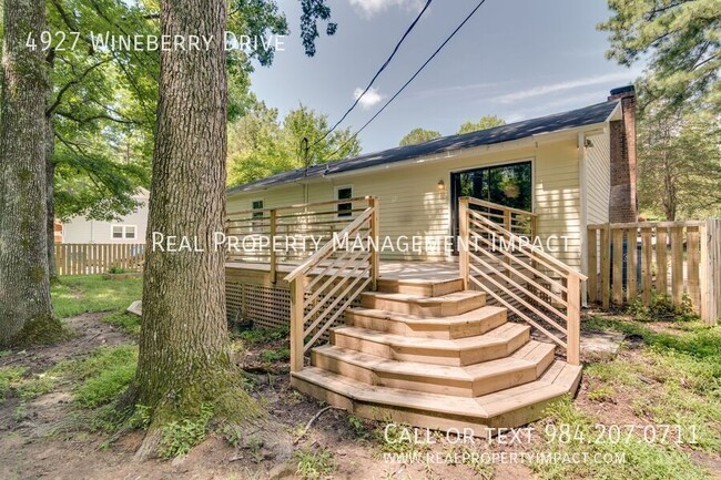 Building Photo - 4927 Wineberry Dr