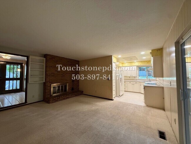Building Photo - 13540 SW Hyland Park Ct