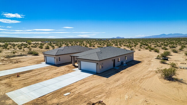 Building Photo - 17491 Granada Dr