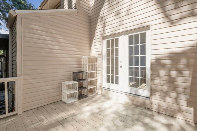 Building Photo - 4221 Brookside Dr