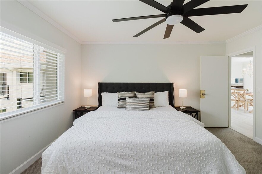 Building Photo - 311 Island Way