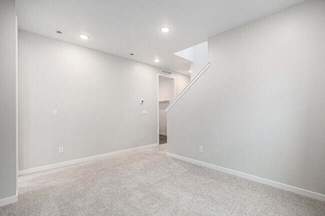 Building Photo - Sterling Ranch Stunner!!