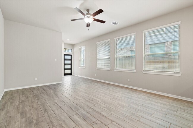Building Photo - 939 Malibu Shr Ln